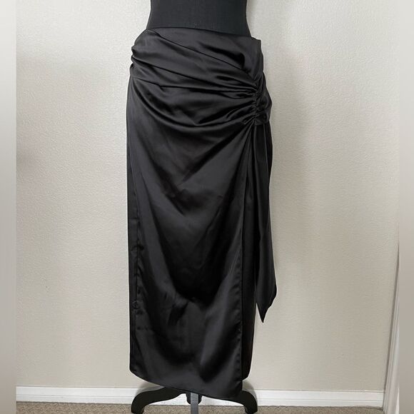 NWT Zara Satin Effect Midi Skirt - Picture 1 of 10